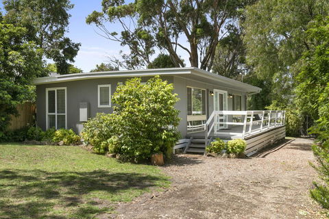 BEAUTY AND THE PEACE - INLET SIDE - Kingaroy Accommodation 0