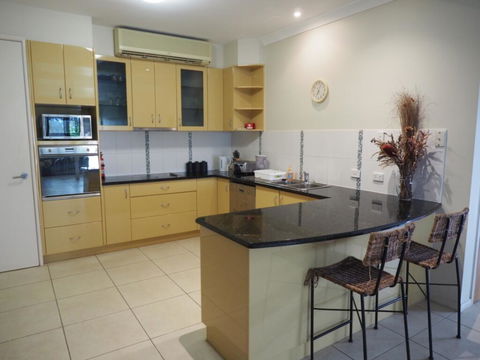 Bed And Breakfast With Airport Transfers And Rental Car - Kingaroy Accommodation 1