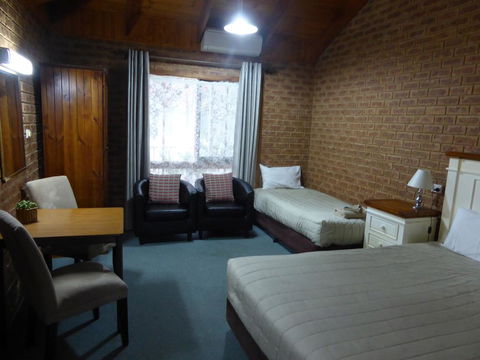 Beechworth Carriage Motor Inn - Kingaroy Accommodation 1