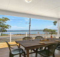 Bellevue - overlooking serene Lake Woolumboola - Kingaroy Accommodation