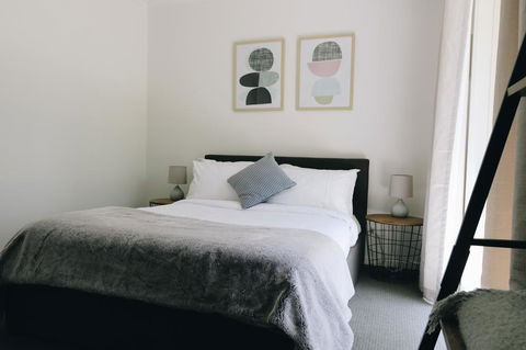 Bells Beach Cottages - Kingaroy Accommodation 2