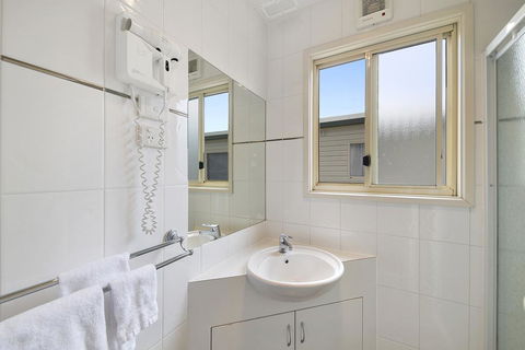 Benalla Tourist Park - Kingaroy Accommodation 3