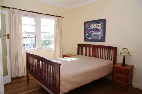 Berry, 16 East Street - Kingaroy Accommodation 3