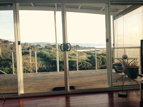 Bicheno On The Beach - Kingaroy Accommodation 2