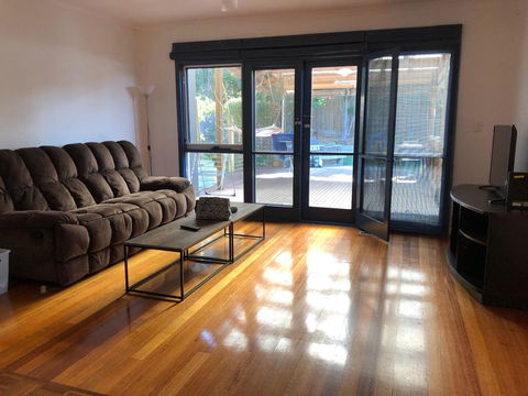 Big Room 12km To City Near Boxhill, Melbourne - Kingaroy Accommodation 1