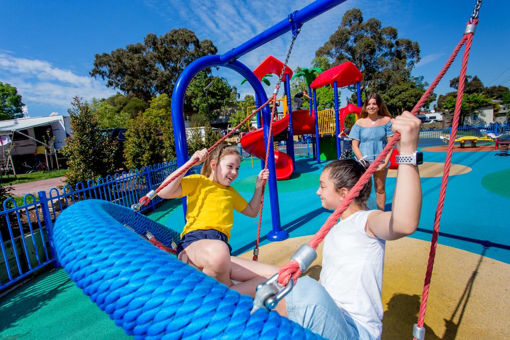 Merlynston VIC Kingaroy Accommodation