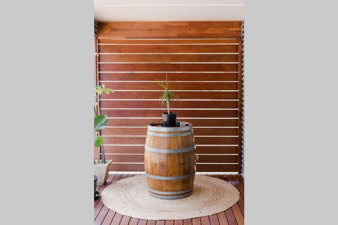 Bird In Hand Cottage, Port Noarlunga - Kingaroy Accommodation 2