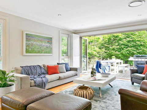 Bitola - Walk To The Village, Coffee And Pub - Kingaroy Accommodation 0