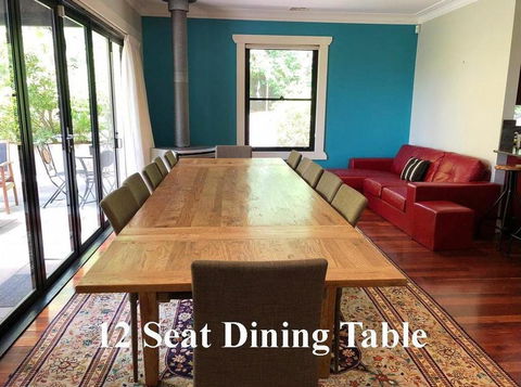 Black Cockatoo Retreat - Kingaroy Accommodation 1