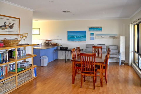 Black Duck - Kingaroy Accommodation 1