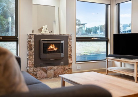 Blackout - Kingaroy Accommodation 1