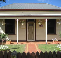 Bloomsbury Cottage - Kingaroy Accommodation