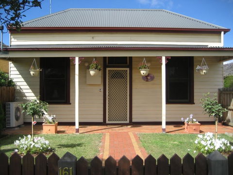 Bloomsbury Cottage - Kingaroy Accommodation 0