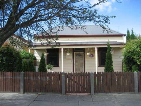 Bloomsbury Cottage - Kingaroy Accommodation 2