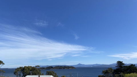 Blue Cottage Bruny Island - Kingaroy Accommodation 1