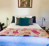 Blue Duck Cottage Village Comfort Fireplace - Kingaroy Accommodation