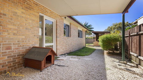 Blue Fish - 41 Boulder Bay Road - Kingaroy Accommodation 0