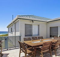 Blue Horizon - beachfront with fireplace - Kingaroy Accommodation
