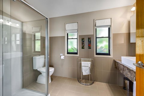 Blue Summit Cottages - Kingaroy Accommodation 1