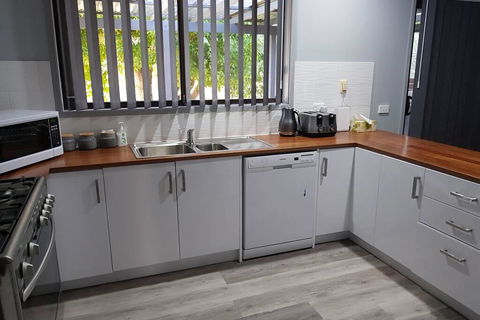 Blue Wren BnB Bathurst - Kingaroy Accommodation 2