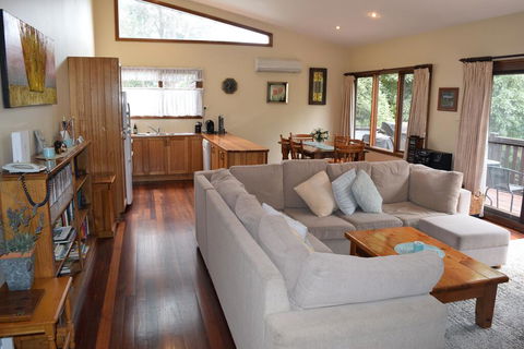 Bluebell Cottage - Kingaroy Accommodation 2