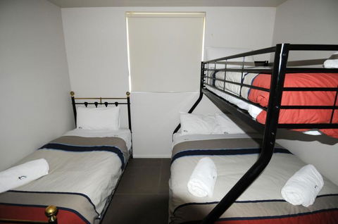 Blues Air 3A - Kingaroy Accommodation 2