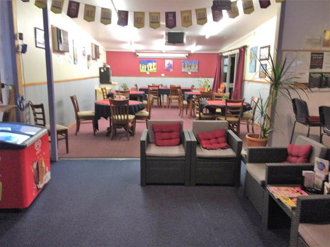 Bluff Hotel - Kingaroy Accommodation 3