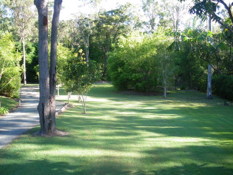BoBRENE On Tamborine Nude Retreat - Quaint Cottage - Kingaroy Accommodation 3