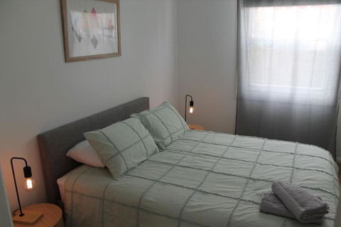 The Renmarkable Cottage - Kingaroy Accommodation 2