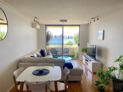 The Swan - Park & River Views Next To Perth Zoo - Kingaroy Accommodation 2