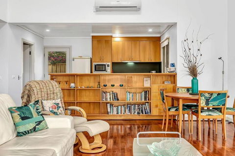Time And Tide Hideaway - A Spacious Beachside Escape - Kingaroy Accommodation 3