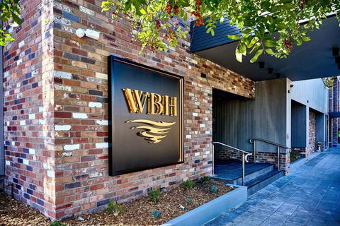 Warners Bay Hotel - Kingaroy Accommodation 0