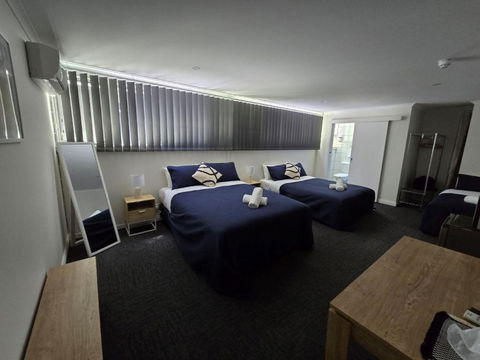 Warners Bay Hotel - Kingaroy Accommodation 3