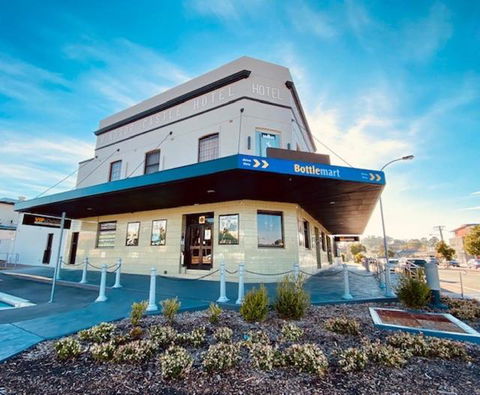 Windsor Castle Hotel - Kingaroy Accommodation 0