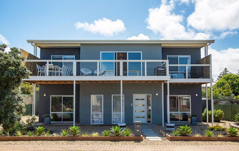 Xanadu - Aldinga Beach - C21 SouthCoast Holidays - Kingaroy Accommodation 0