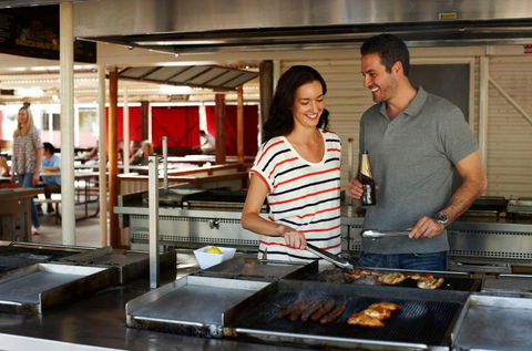 Outback Hotel - Kingaroy Accommodation 3