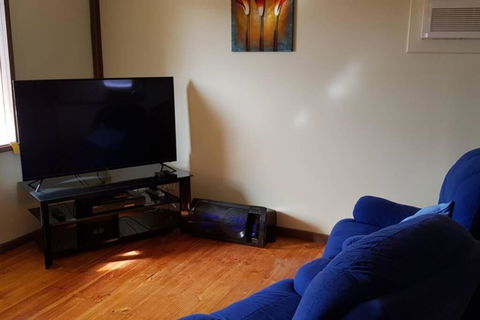 Warmont Apartments Self Contained Home - Kingaroy Accommodation 3