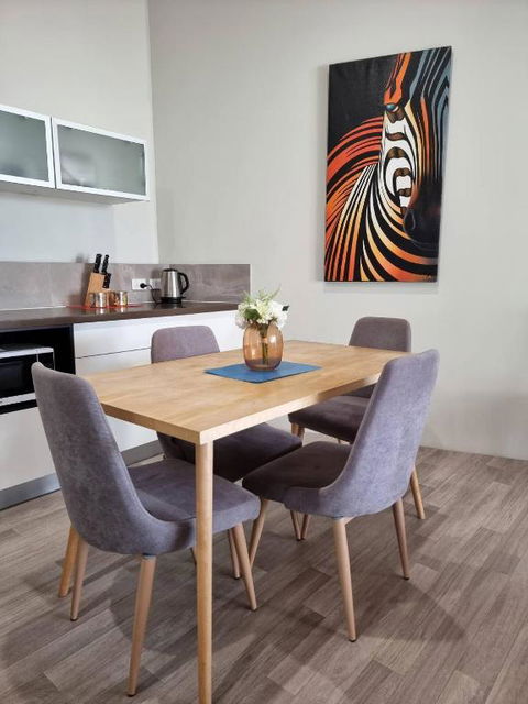 Waverley Apartment D-one Bedroom Wifi Available - Kingaroy Accommodation 0