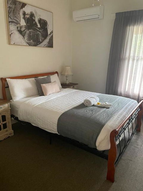 Yea River Cottage - Kingaroy Accommodation 1