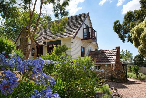Zelman Cottage - Kingaroy Accommodation 2