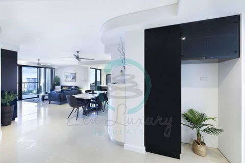 ZEN AT ARKABA 3BR Luxury Waterfront Apt Pool + BBQ - Kingaroy Accommodation 3