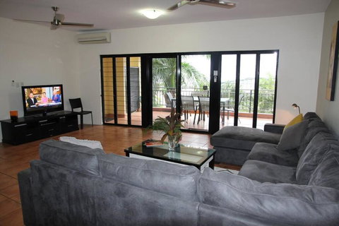 Zen Bridgeport - Waterfront - Balcony Dining - Pool - Kingaroy Accommodation 0