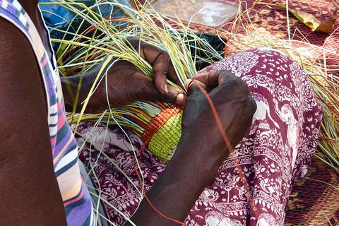 Gay-Wu Woman's 5 Day Yolngu Homeland Tour - Kingaroy Accommodation 4