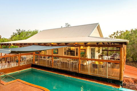 Giant Tides Tour - Cygnet Bay Pearl Farm - Kingaroy Accommodation 3