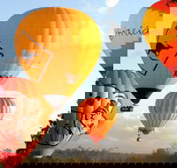 Natural Bridge  Springbrook Waterfalls Tour  Hot Air Balloon with Breakfast - Kingaroy Accommodation