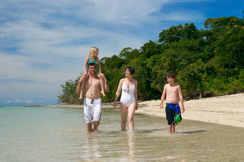 Fly To Green Island - Cruise Return - Kingaroy Accommodation 5