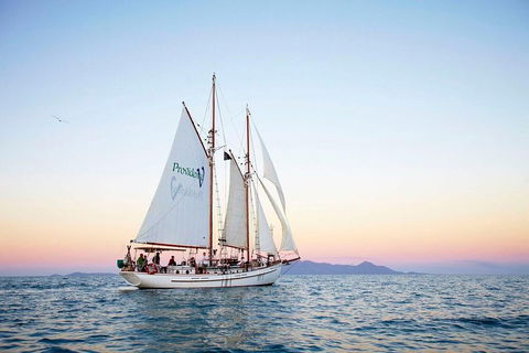 Fly & Sail Package (With Providence) - Kingaroy Accommodation 1