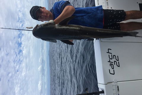 Full Day 9.5 Hour Offshore Fishing Charter - Kingaroy Accommodation 4