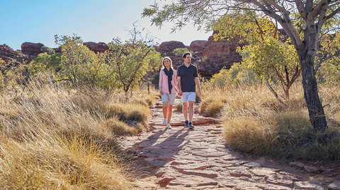 Kings Canyon Guided Rim Walk - Kingaroy Accommodation 4