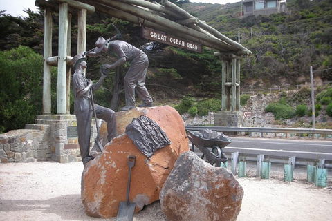 Great Ocean Road & Phillip Island Overnight Tour - Kingaroy Accommodation 1